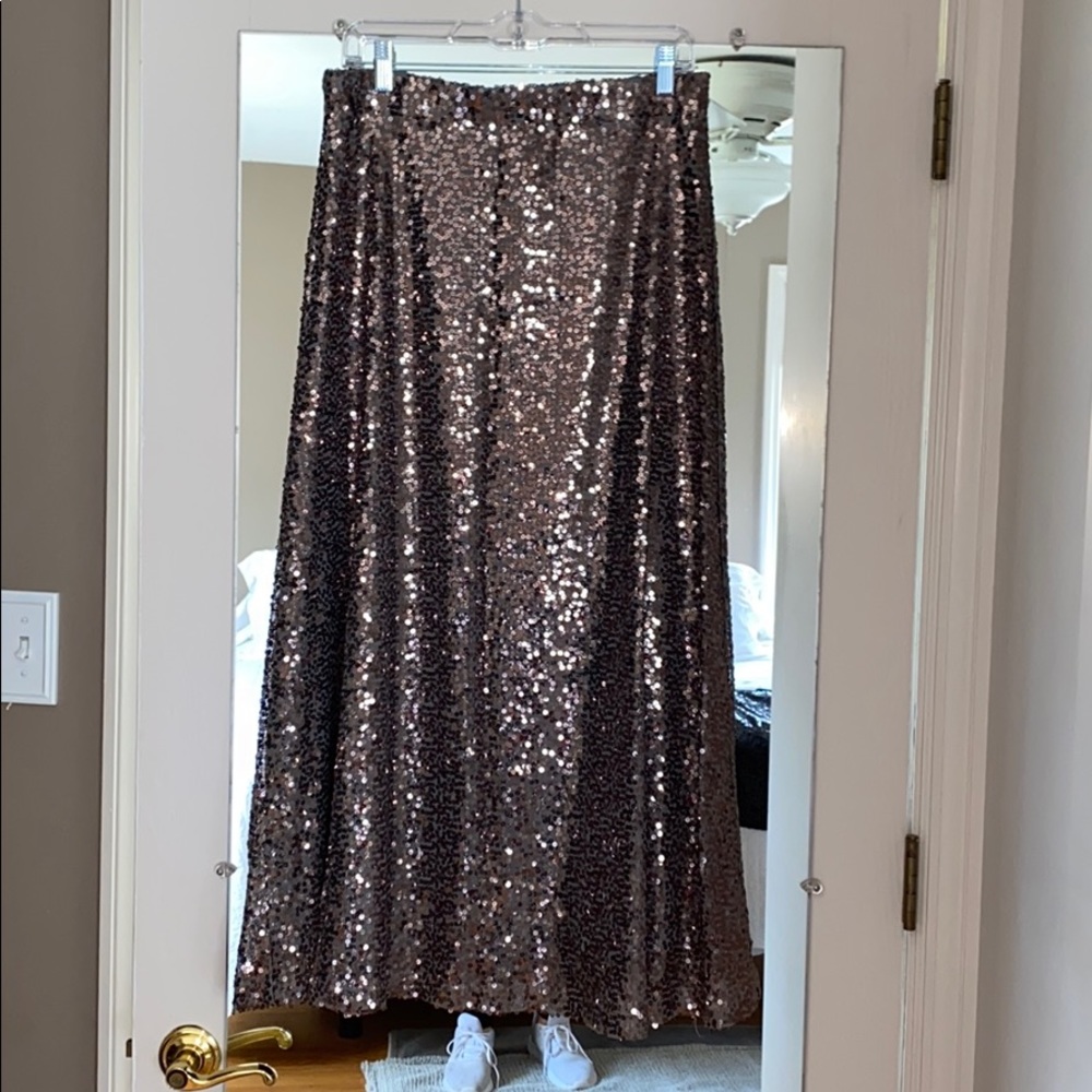 Gold sequin long skirt.